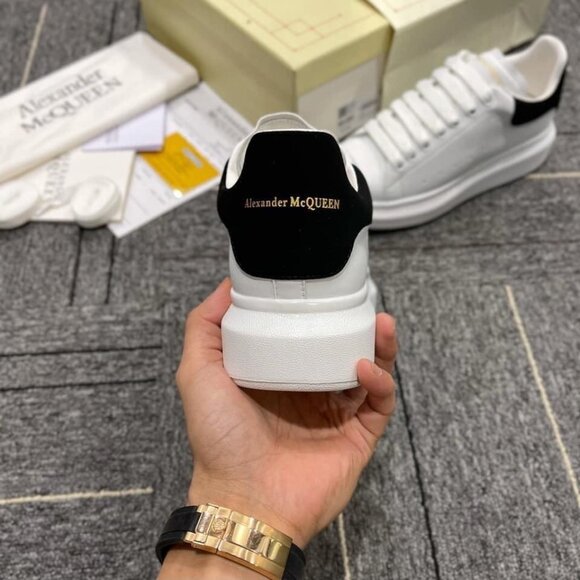 ALEXANDER MCQUEEN Sneaker Unisex White And Black - Picture 6 of 7